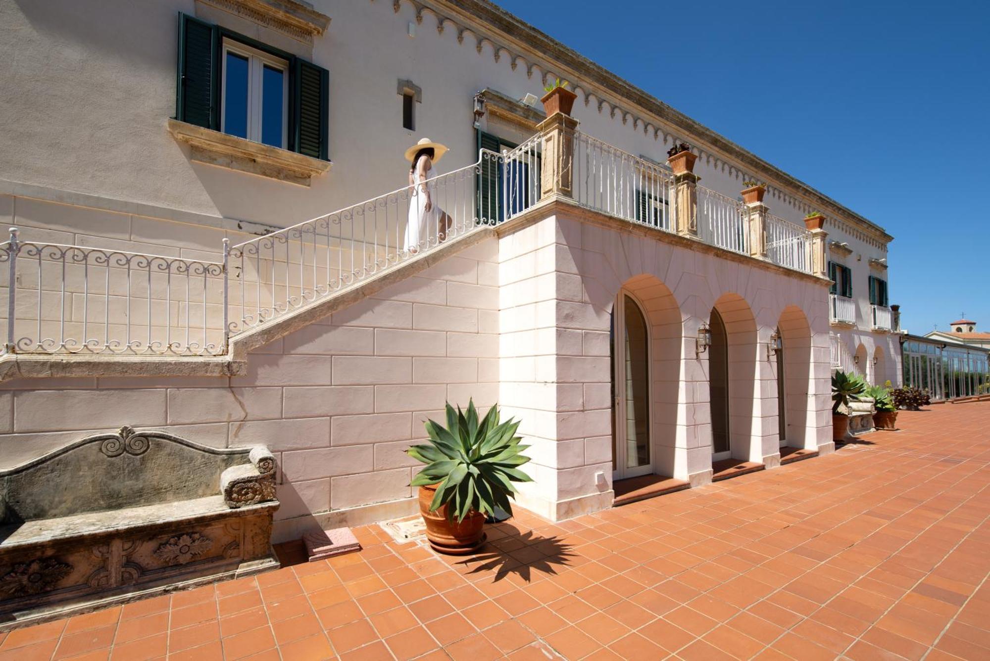 Isola Charm B&B - A Historic Villa Near Punta Del Pero Beach Syrakus Exterior foto