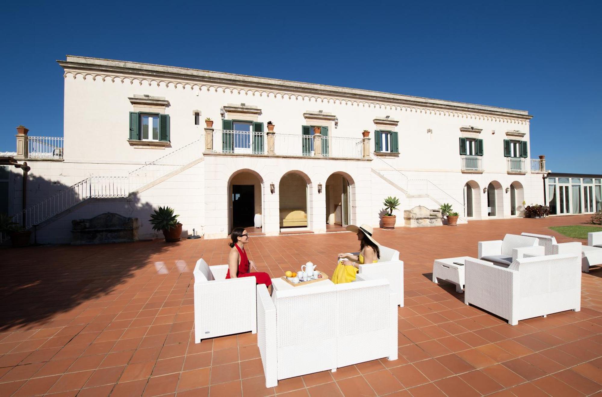 Isola Charm B&B - A Historic Villa Near Punta Del Pero Beach Syrakus Exterior foto